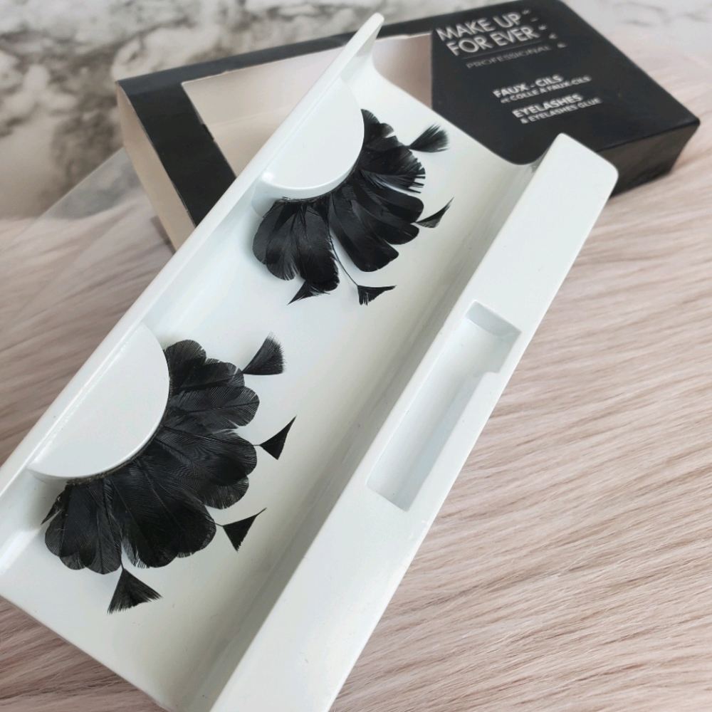 Makeup Forever Feather Lashes